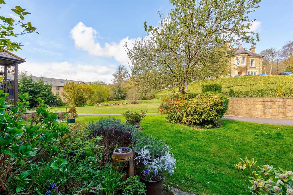 5 Kersal Lawns(Exterior)-9.jpg