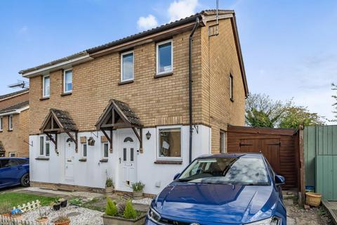 58 Heather Close, Carterton, OX18 1TH