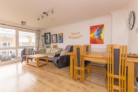 7 Haynes Close, Slough, SL3 8NA