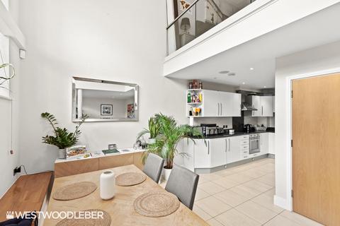2 bedroom duplex for sale, Station Road, Ware SG12