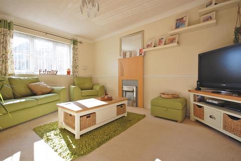 49 Hidcote Way, Great Notley, Braintree, CM77 7XT