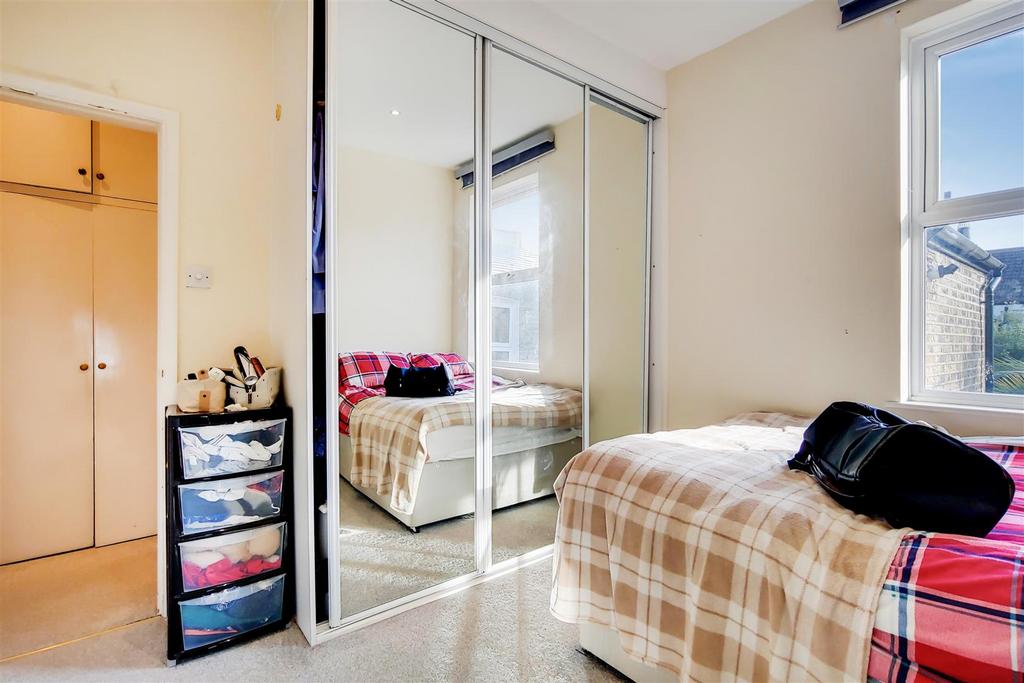 5 Main Bedroom-1.jpg