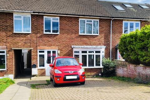 3 bedroom terraced house for sale, Fairmead Crescent, Edgware HA8