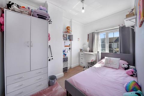 20 Sylvan Road, London, E7 8BN