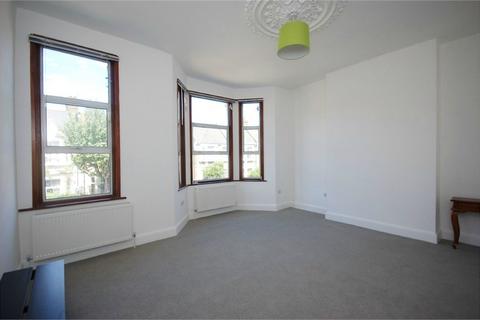 2 bedroom flat to rent, Wakeman Road, Kensal Rise, NW10