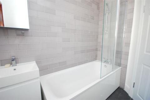 2 bedroom flat to rent, Wakeman Road, Kensal Rise, NW10