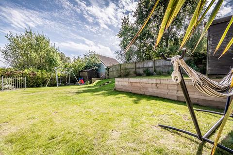 17 Moormead, Budleigh Salterton, EX9 6PZ