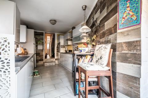 25 Boyne Road, Budleigh Salterton, EX9 6SE