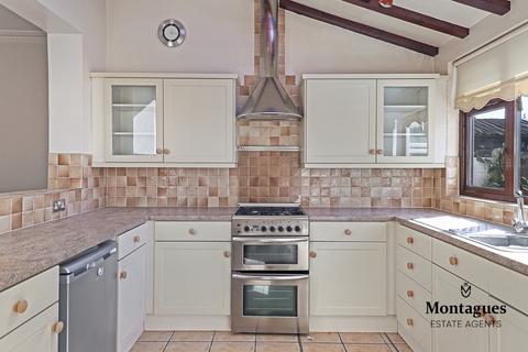 176 High Road, North Weald, Epping, CM16 6BZ