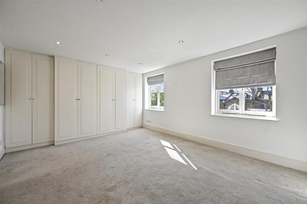 Faroe Road - Bedroom B3 (1).JPG