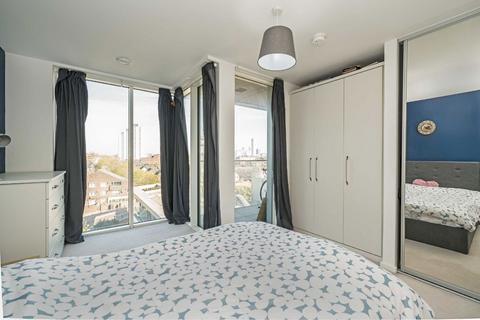 1 bedroom flat for sale, Corsican Square, London E3