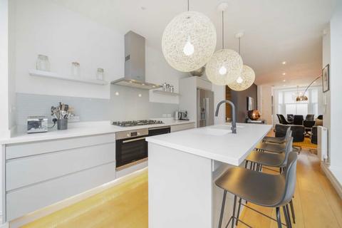 14 Letchford Gardens, London, NW10 6AN