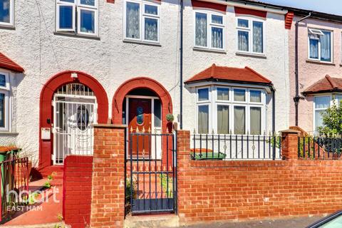 4 bedroom terraced house for sale, Roman Road, London