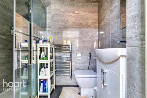4 bedroom terraced house for sale, Roman Road, London