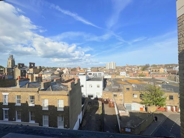 80queensb10.jpg