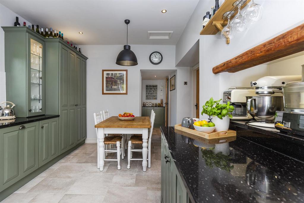 Dining Kitchen