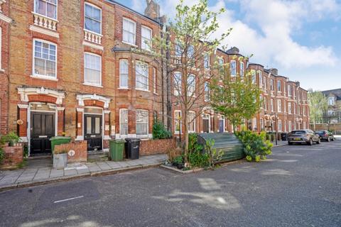 2 bedroom apartment to rent, Morat Street London SW9