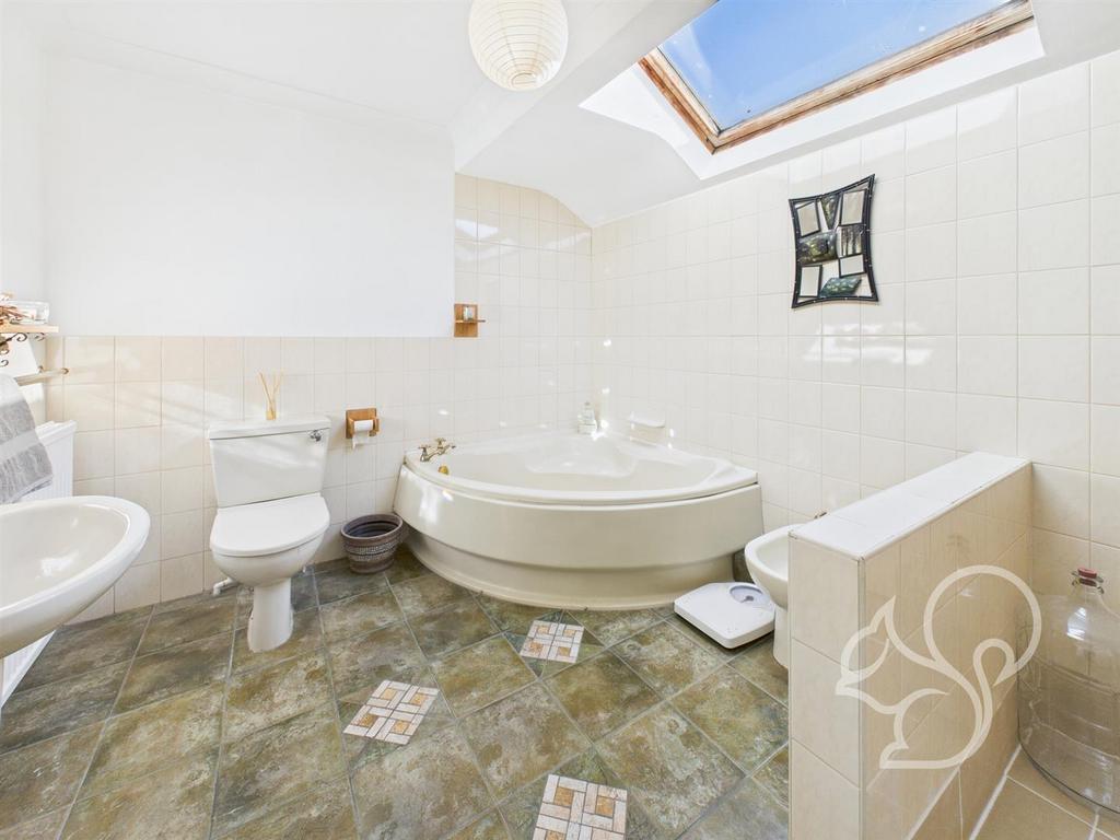 Ensuite