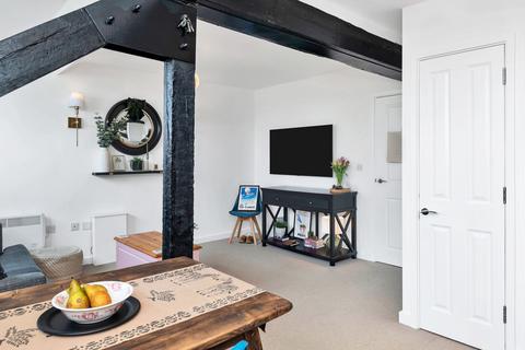 2 bedroom flat for sale, Green Drift, Royston SG8