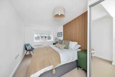 2 bedroom flat for sale, Green Drift, Royston SG8