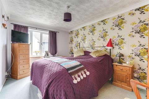 6 Colehills Close, Clavering, Saffron Walden, CB11 4QY