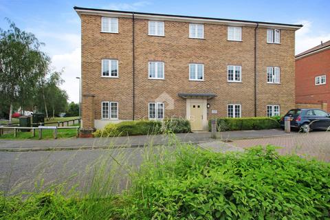 2 bedroom flat to rent, Porters Field, Braintree CM7