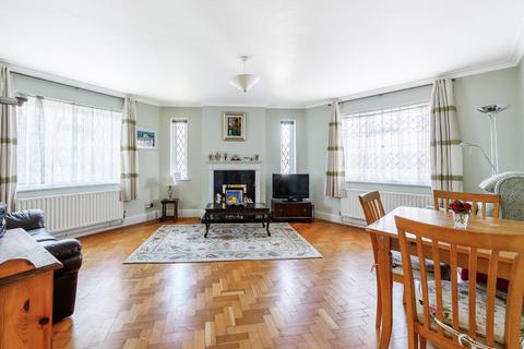 2 bedroom maisonette for sale, Windmill Road, Ealing