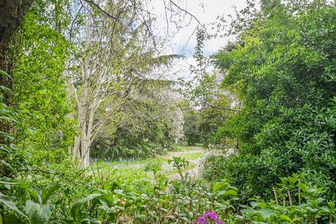 Edwardes Square, High Street Kensington, London, W8
