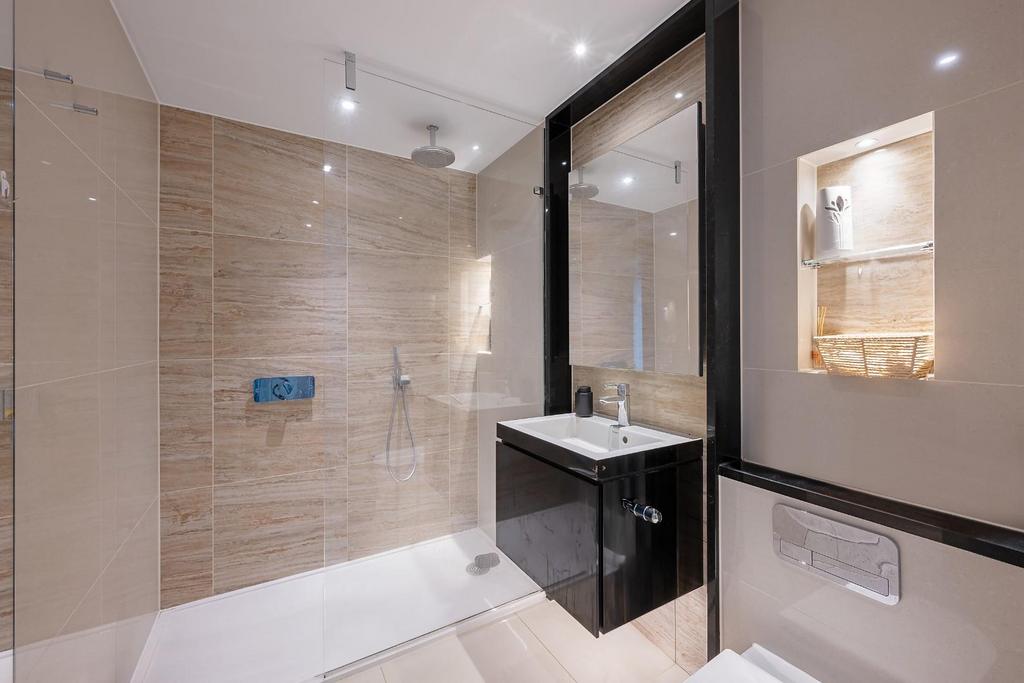 Apartment 2107 Westmark Tower Hi-13.jpg