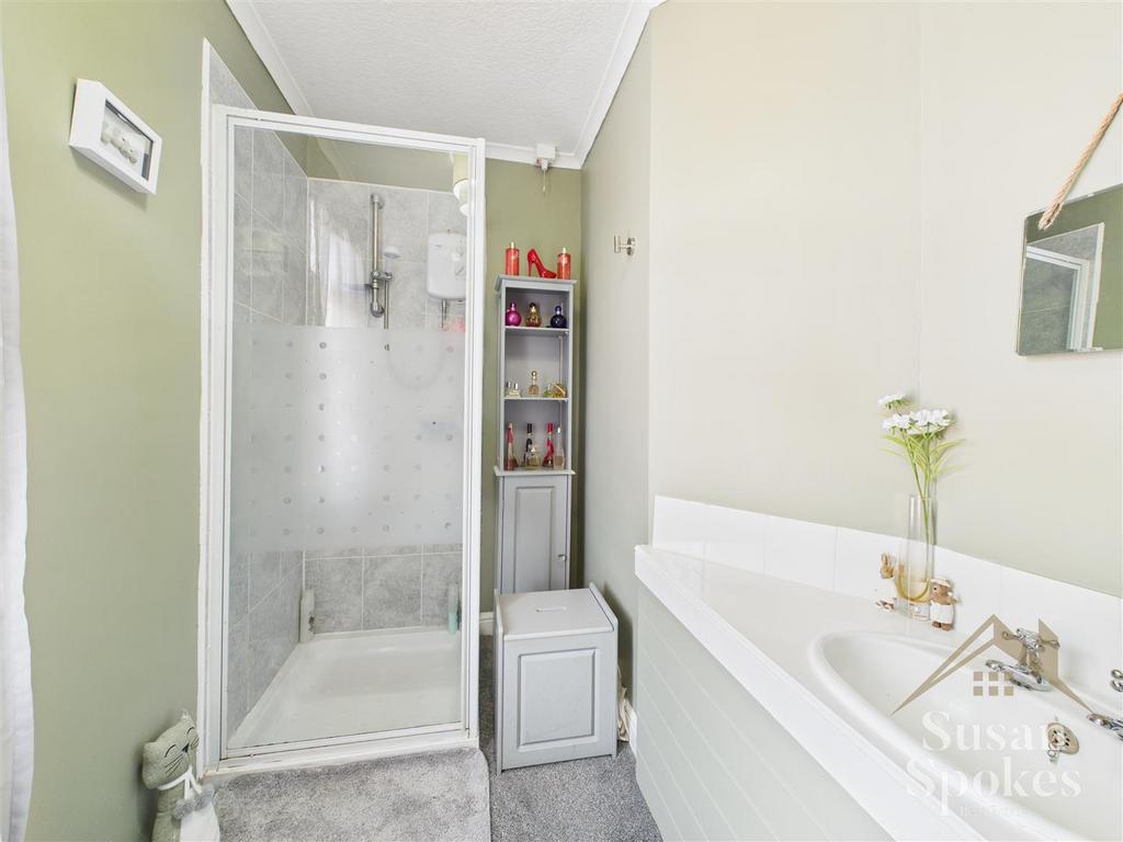 CAM01858 G0-PR0118-STILL013.jpg