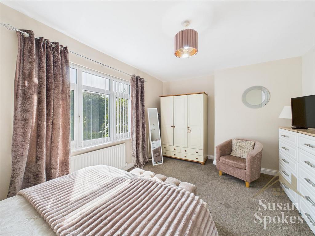 CAM01858 G0-PR0118-STILL025.jpg