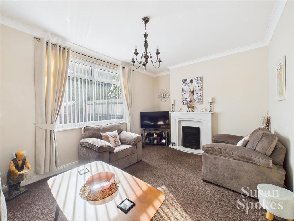 CAM01858 G0-PR0118-STILL003.jpg