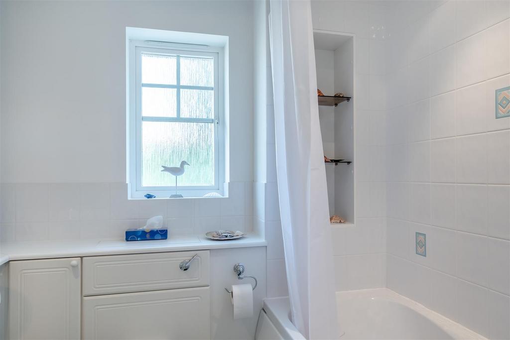 8643837-interior18.jpg
