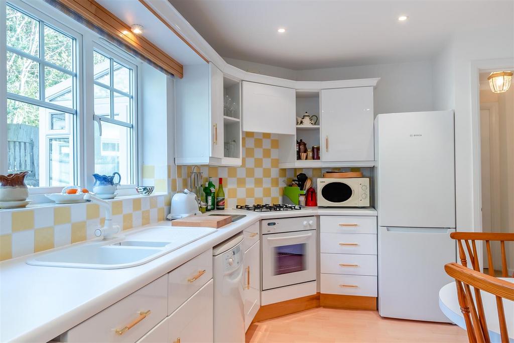 8643837-interior12.jpg
