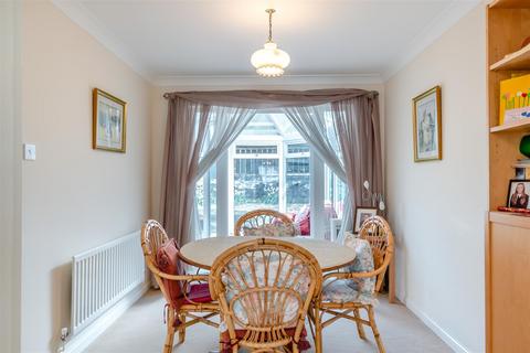 4 bedroom detached house for sale, Penny Cress Gardens, Maidstone