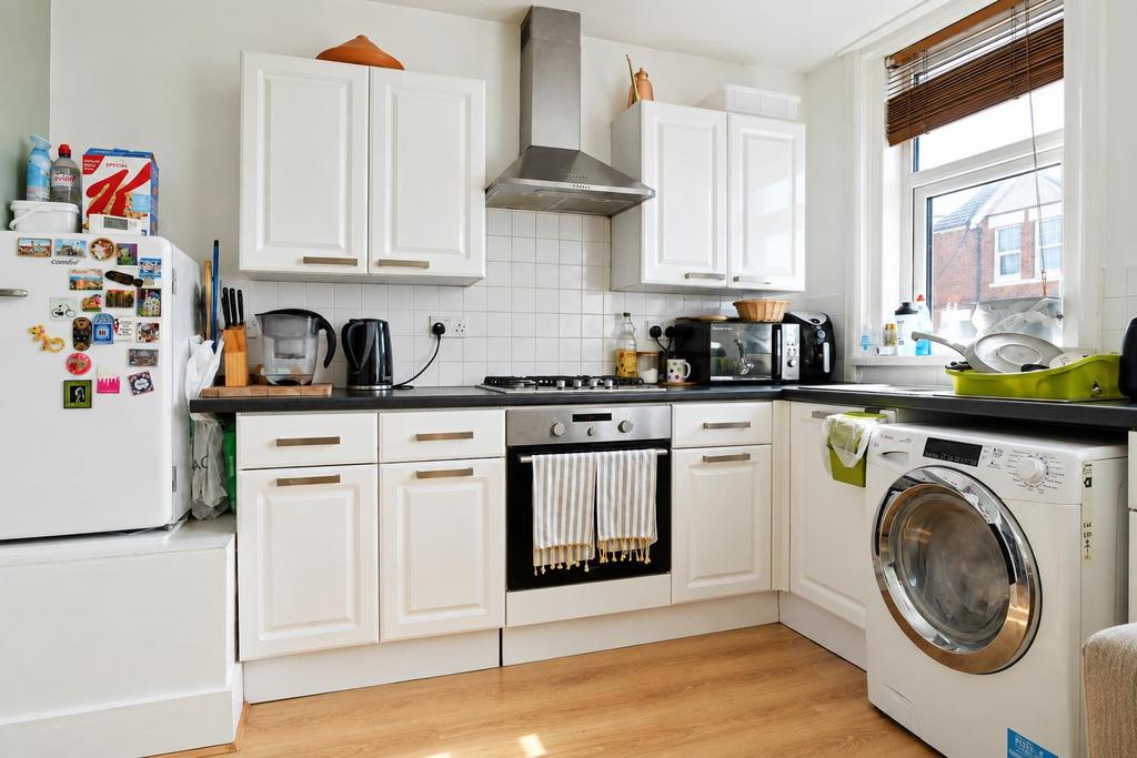 Apartment in Brighton, Queen's Park - View 4