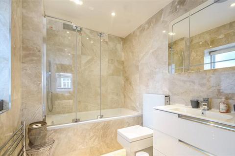 2 bedroom flat to rent, London W8