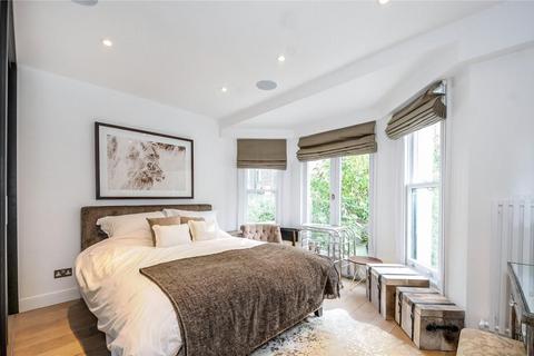 2 bedroom flat to rent, London W8