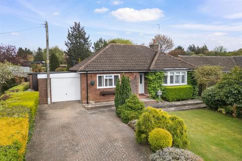 2 bedroom detached bungalow for sale, Oak Tree Lane, Cookhill, Alcester