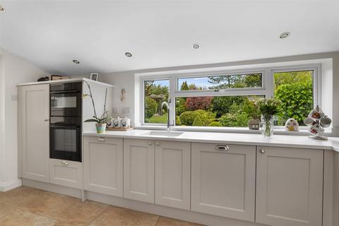 2 bedroom detached bungalow for sale, Oak Tree Lane, Cookhill, Alcester