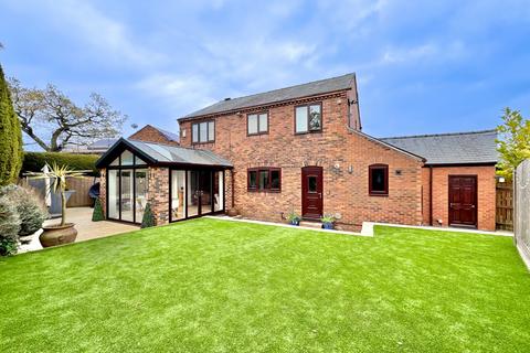 undefined, Woodhall Court, Colton