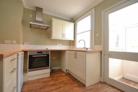 2 bedroom terraced house to rent, Claremont Place, Claremont Hill, Shrewsbury