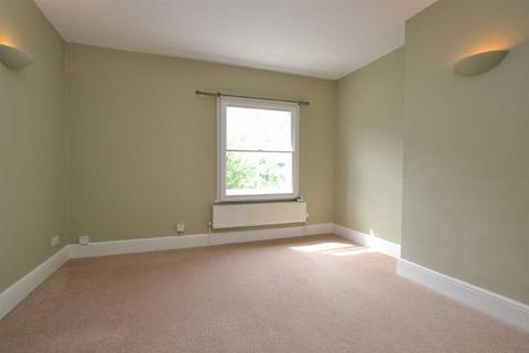 2 bedroom terraced house to rent, Claremont Place, Claremont Hill, Shrewsbury