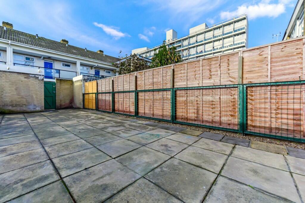 242054 Cassland Road Serviced Apartment IMG 18 0000.j