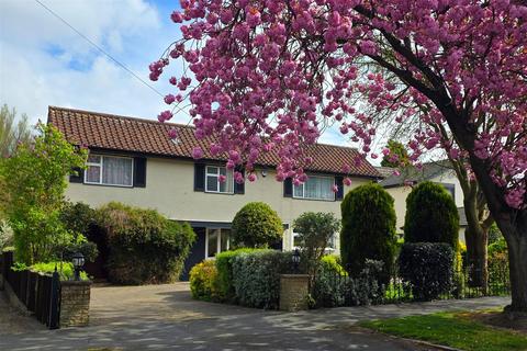 undefined, Elveley Drive, West Ella