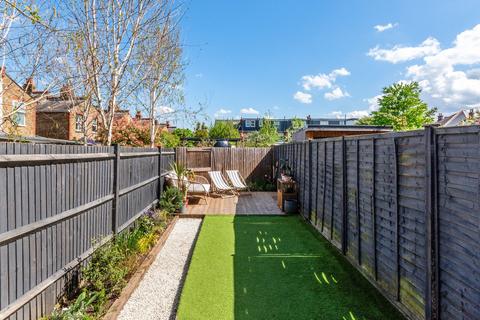 3 Gordon Road, Surbiton, KT5 9AR