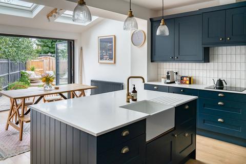 3 Gordon Road, Surbiton, KT5 9AR