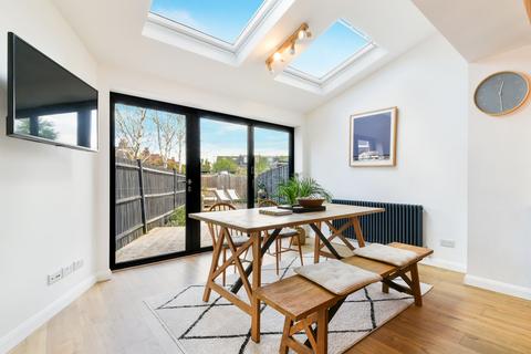 3 Gordon Road, Surbiton, KT5 9AR