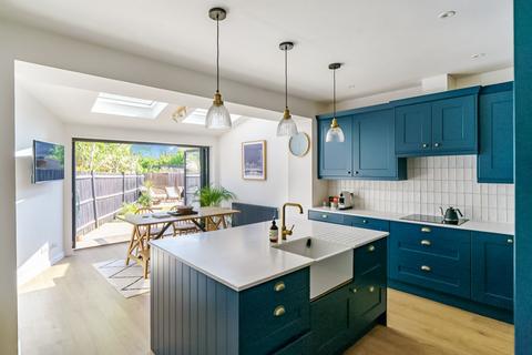 3 Gordon Road, Surbiton, KT5 9AR