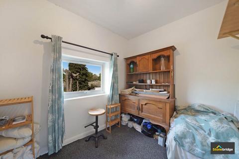 72a Durham Road, Manor Park, London, E12 5AX